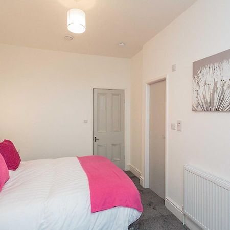 Cherry Property - Berry Apartments Blackpool Habitación foto